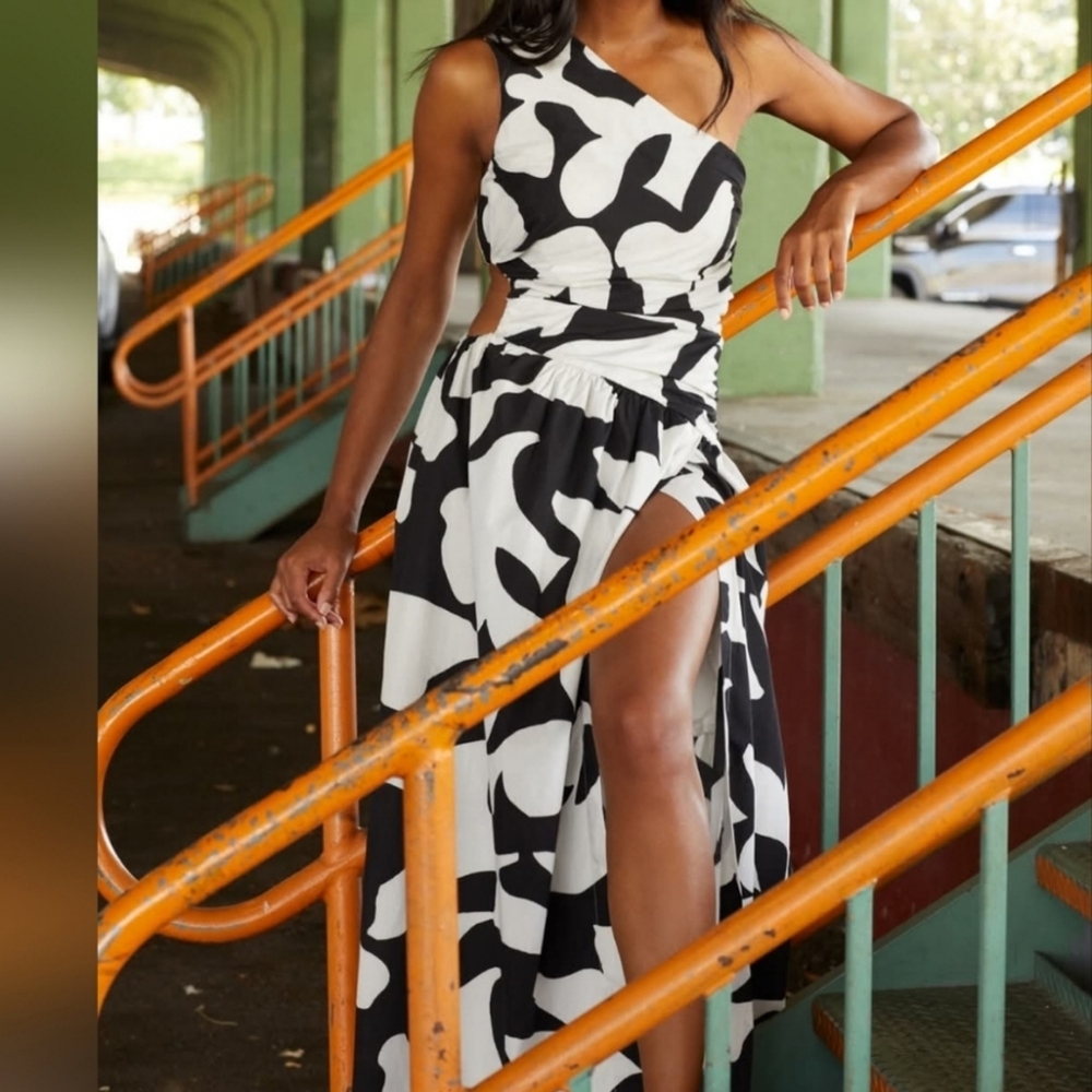 Abercrombie one shoulder cut out maxi dress black and white S New